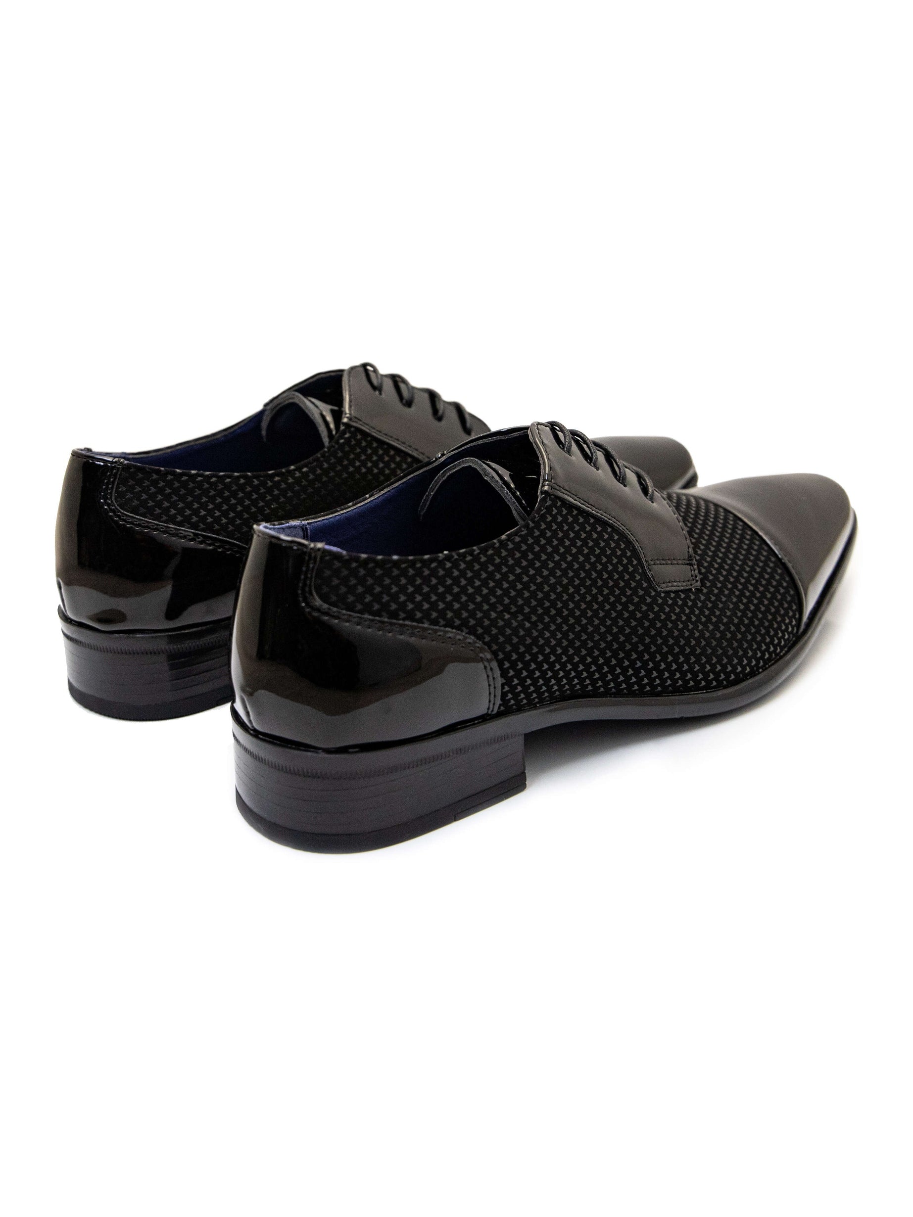 PATENT LEATHER LACE UP SHOES IN TWO TONE