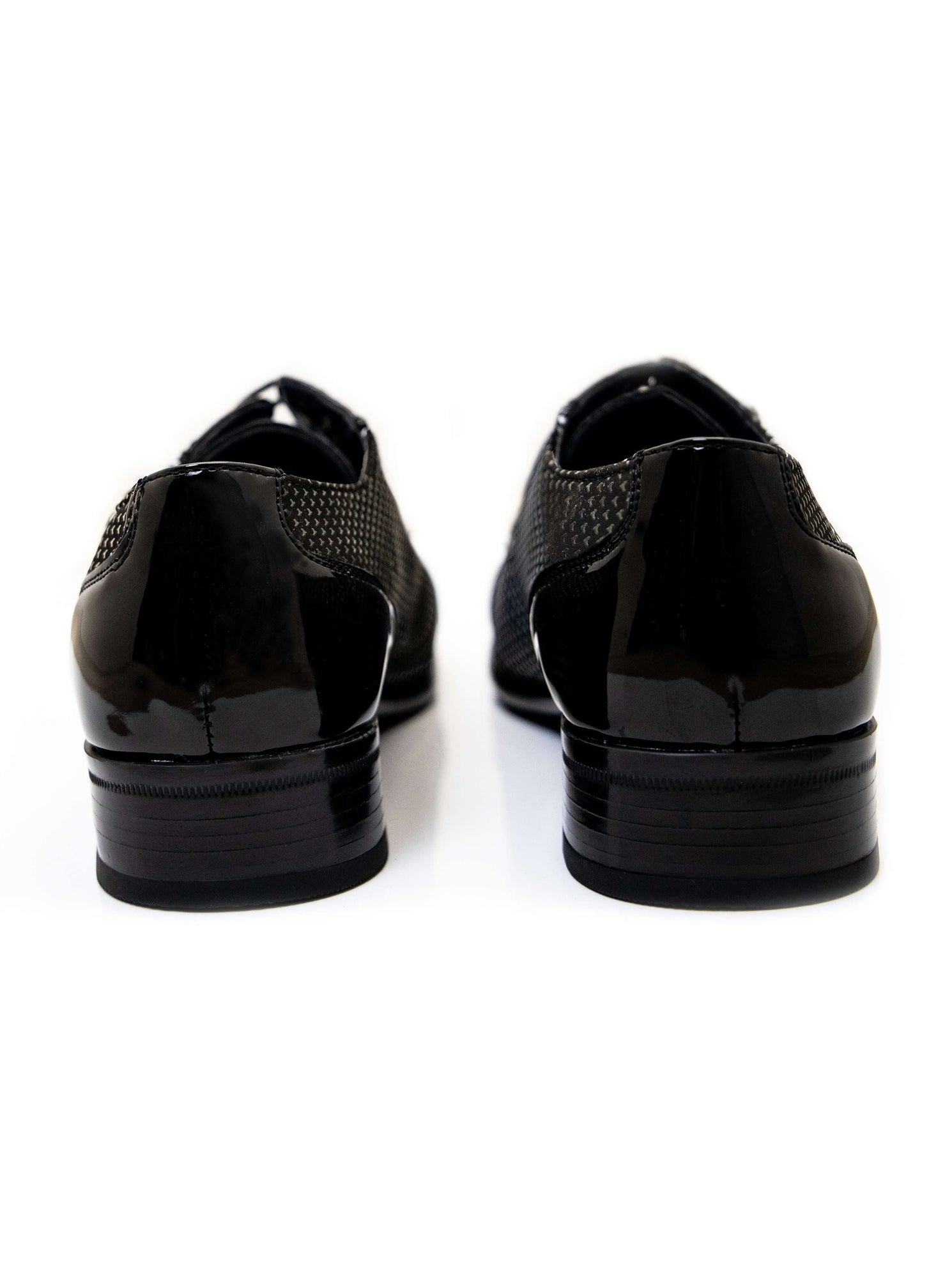 PATENT LEATHER LACE UP SHOES IN TWO TONE